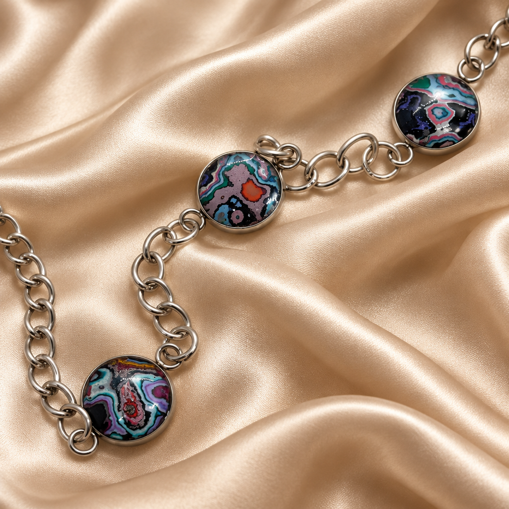 Graffiti layer bracelet by Pezwrit