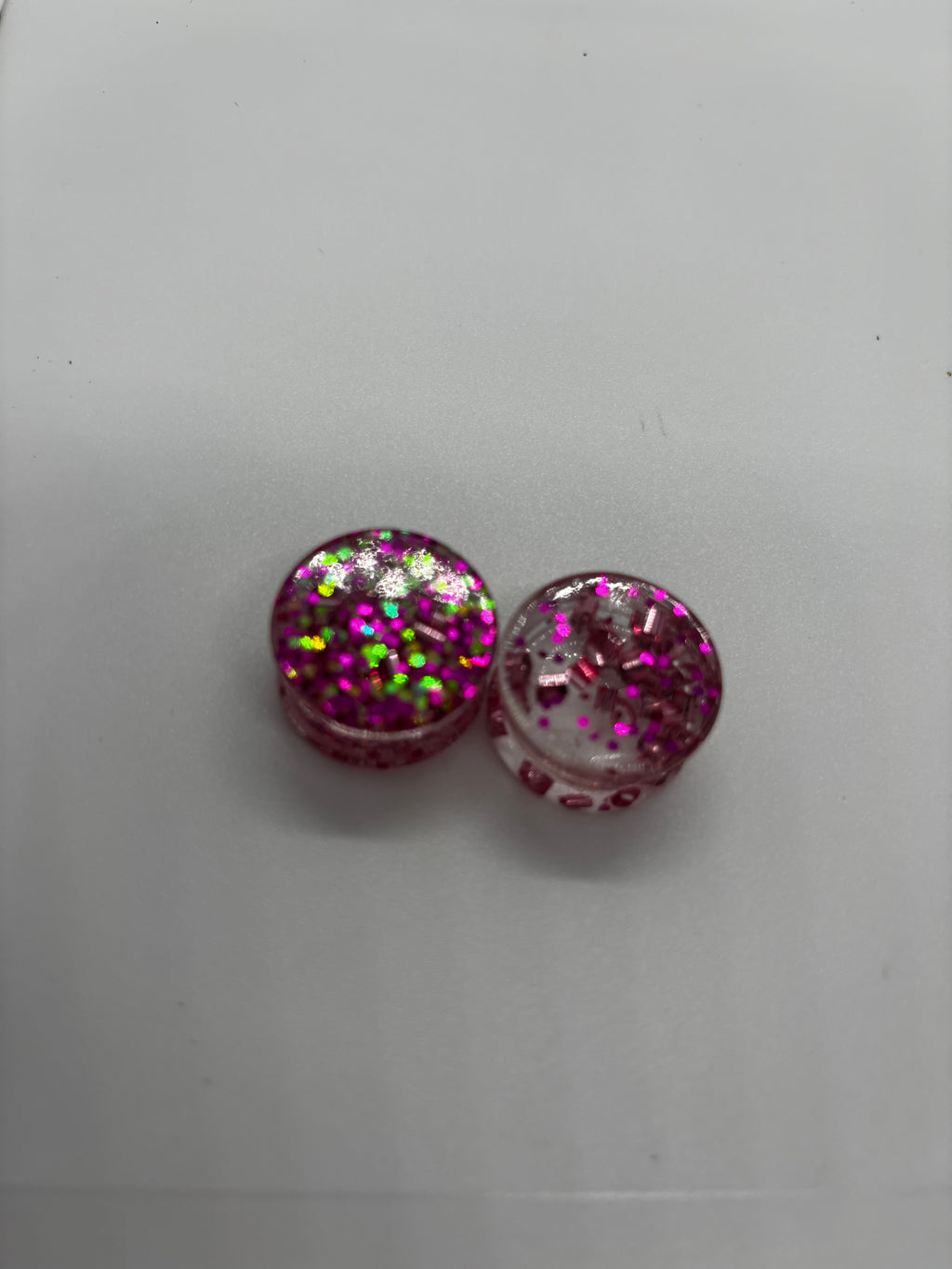 Glitter gauges pink