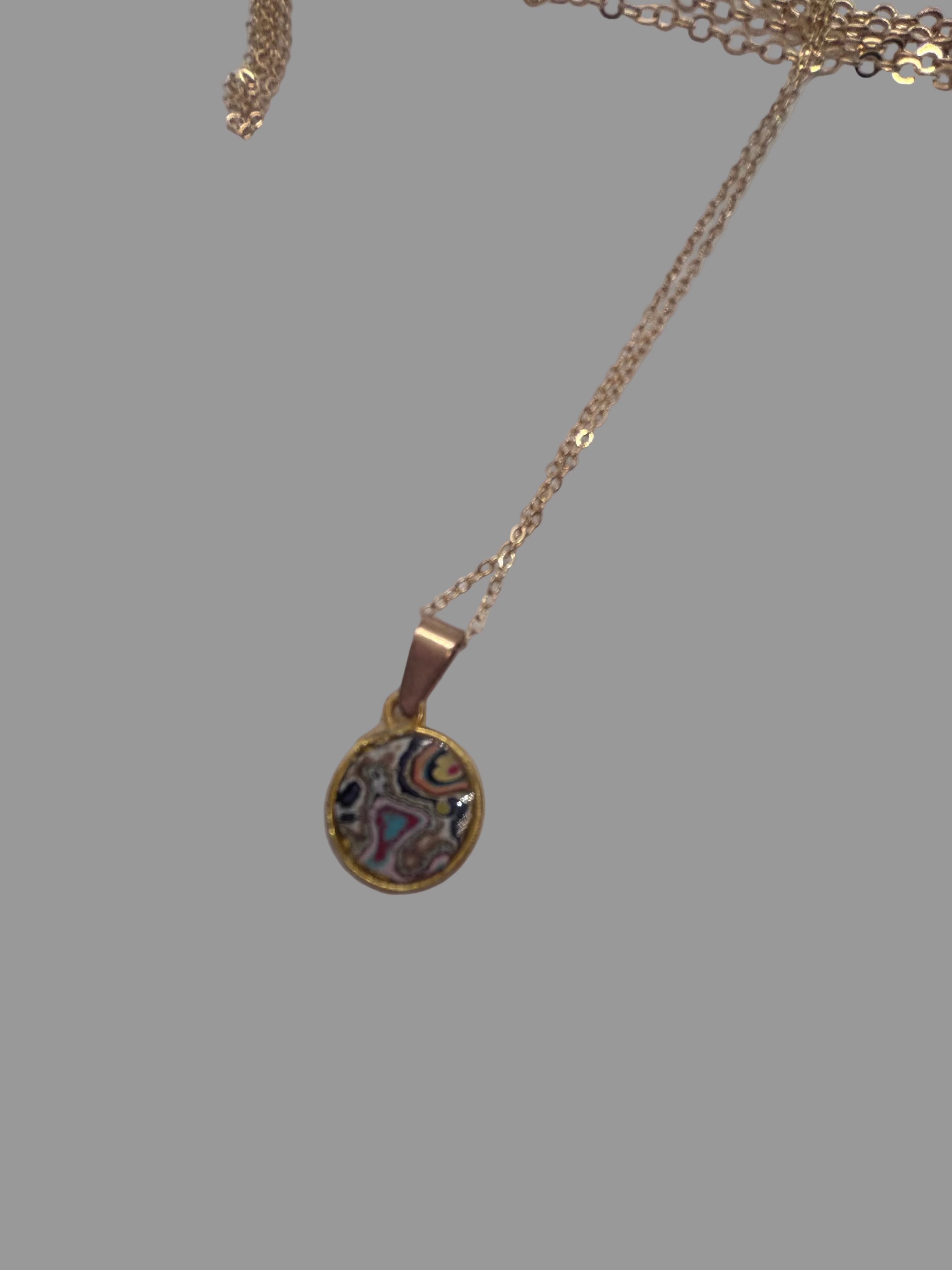 Graffstyle Gold Necklace with small pendant